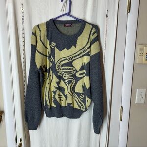 Vintage Men's Atrium Graphic Sweater
